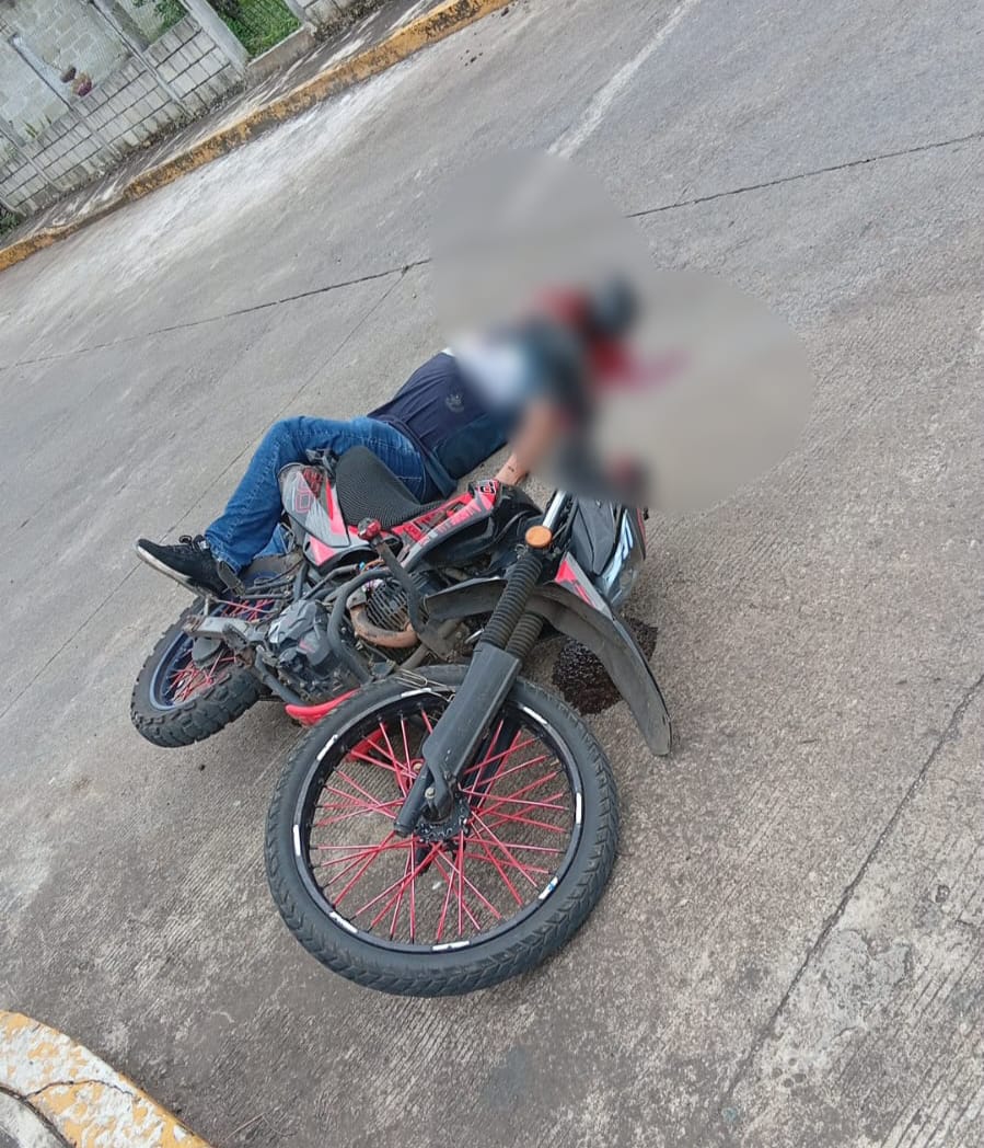 Matan a disparos a motociclista en carretera de Omealca