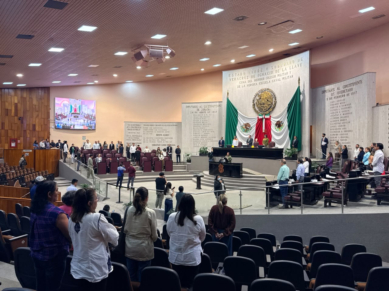 Congreso recuerda a Carlos y Joselyn, víctimas de las lluvias en Xalapa
