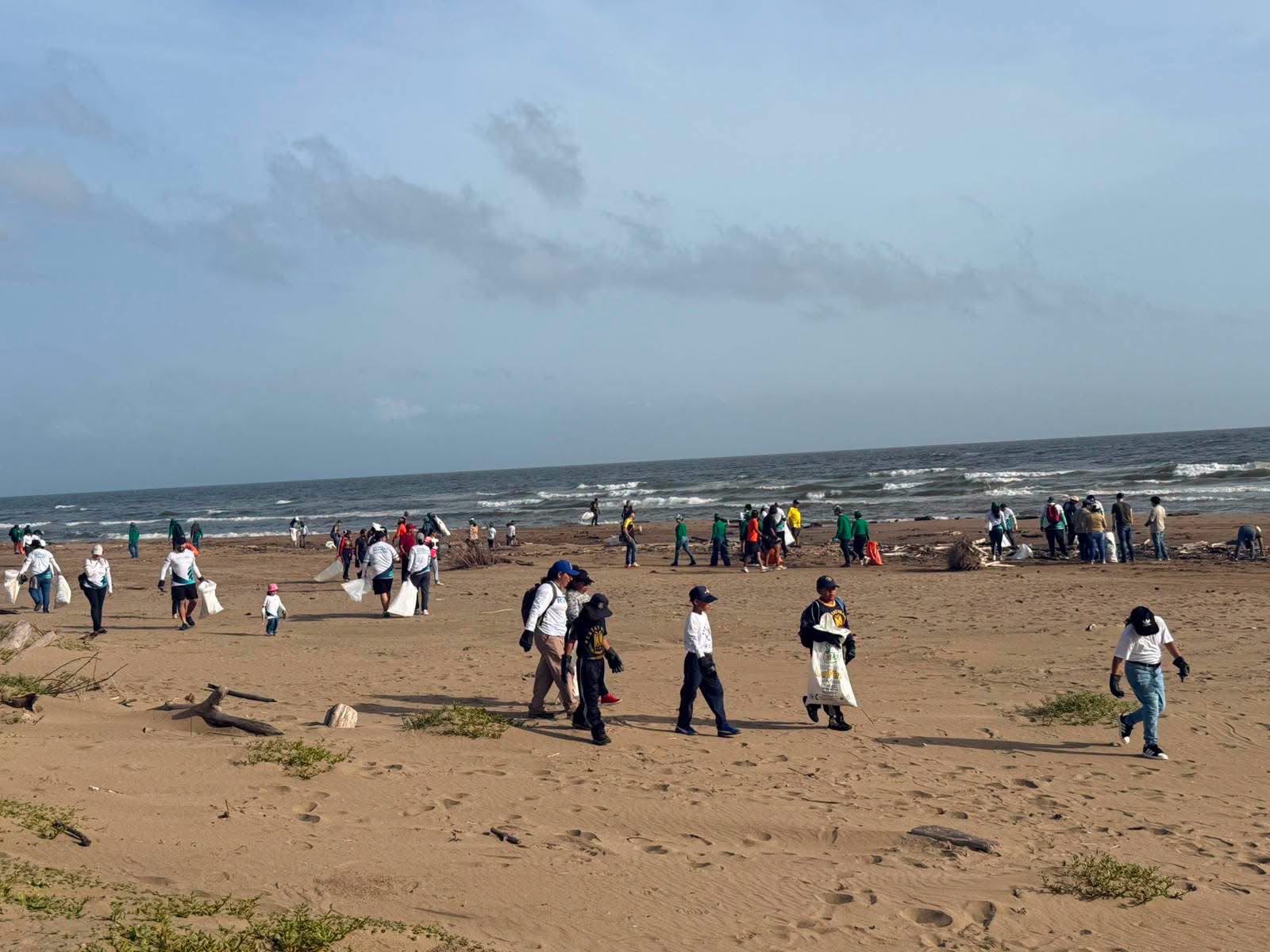 Conceden suspensión provisional a 2 mil pescadores de Tamiahua por derrames de Pemex
