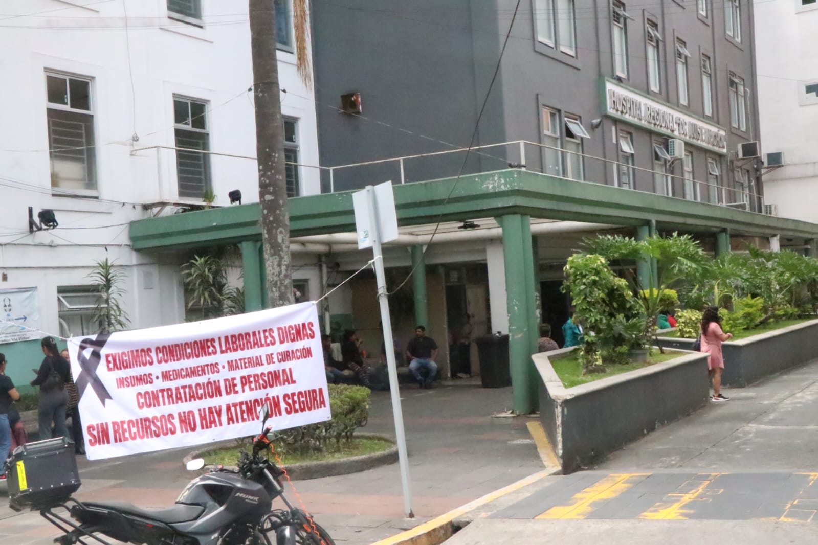 Hospital Nachón de Xalapa enfrenta falta de insumos y especialistas