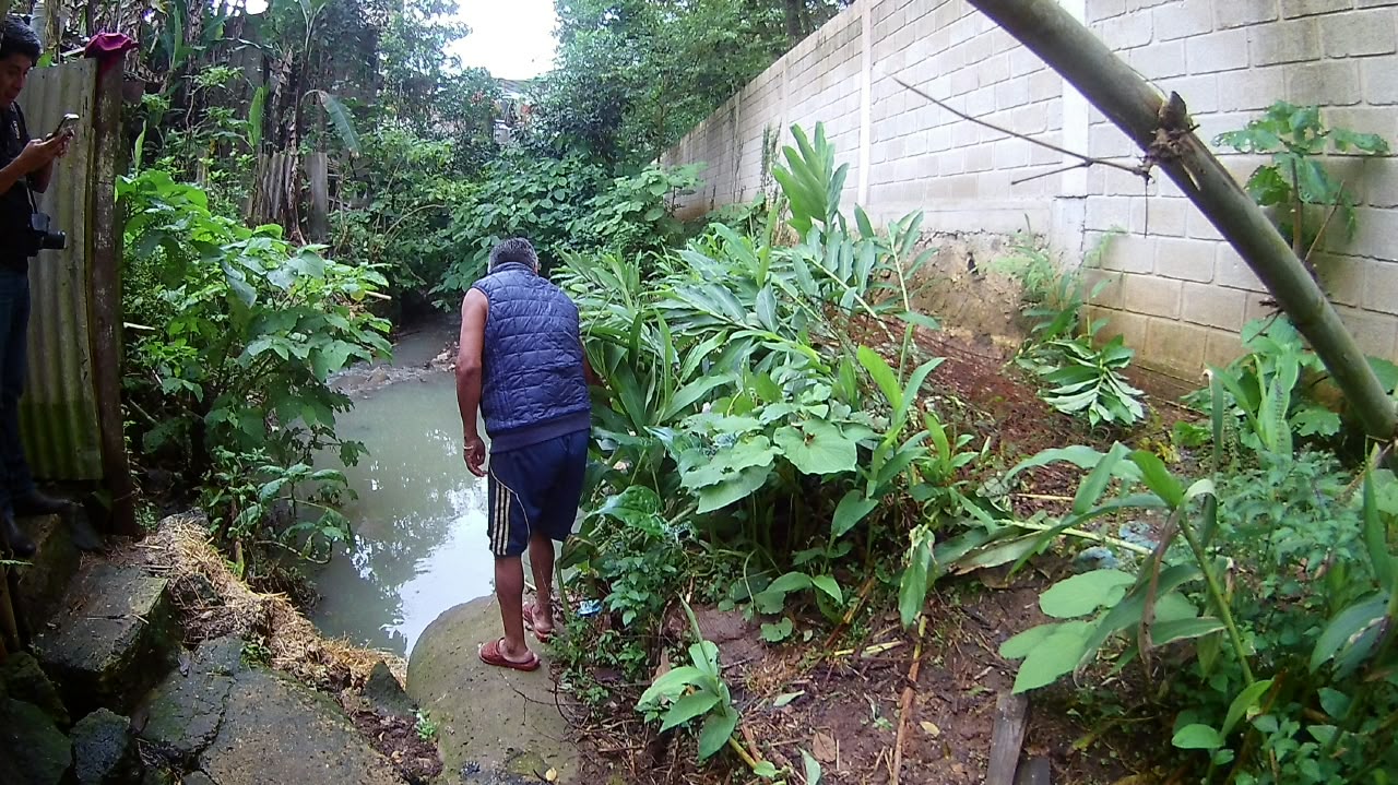 Alertan por riesgo para 100 familias debido a drenaje a cielo abierto en Xalapa