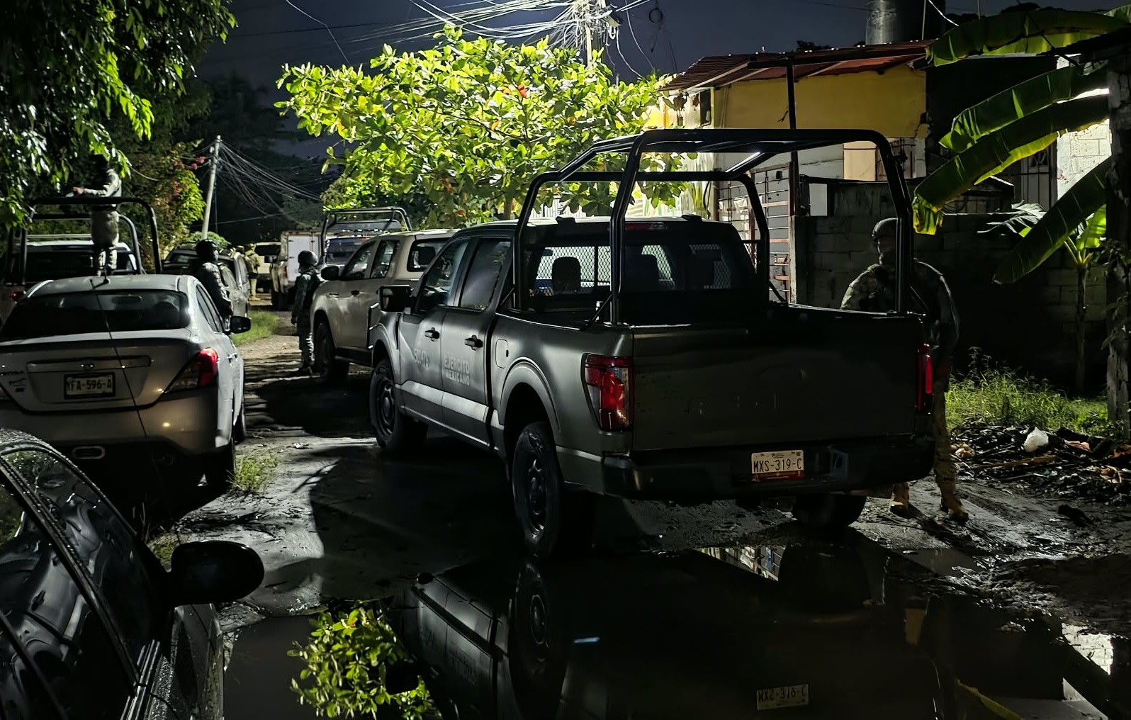 Cateo en Medellín de Bravo deja dos detenidos; familiares denuncian irregularidades
