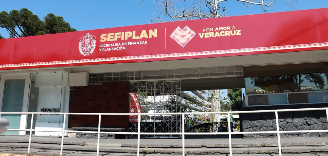 Inhabilitan 10 años a empleado de Sefiplan por trámites vehiculares irregulares