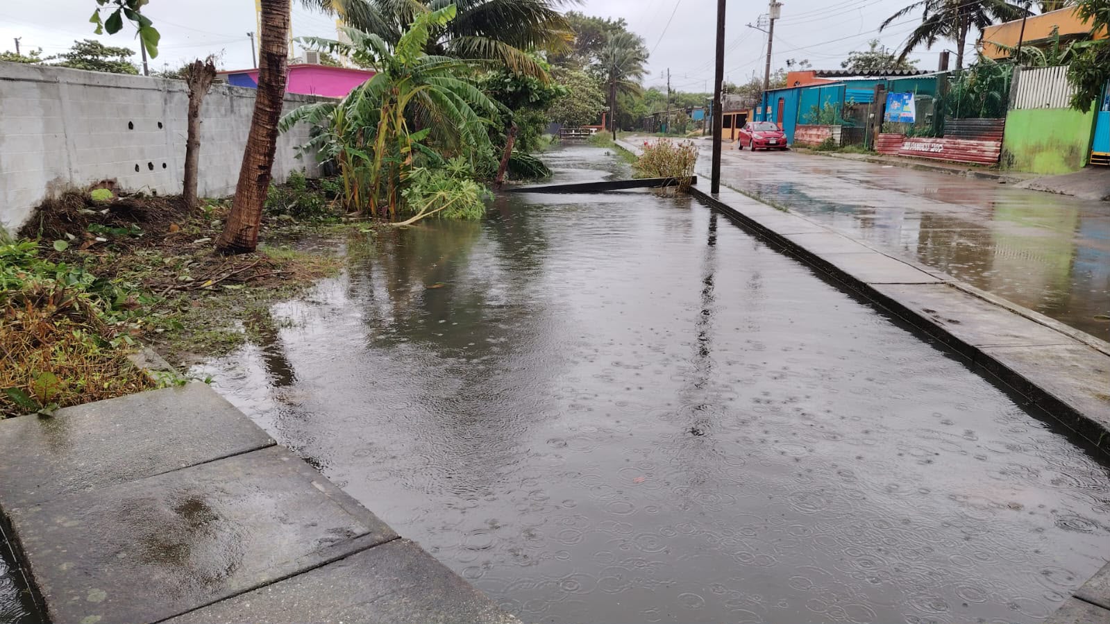 Suspenden clases en 28 municipios del sur de Veracruz por frente frío 2
