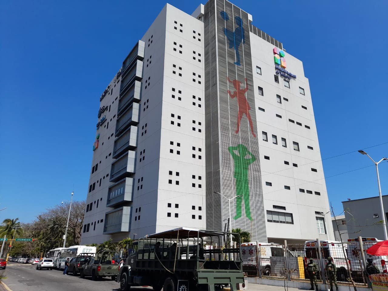 Torre Pediátrica de Veracruz: IMSS Bienestar niega falta de insumos y medicamentos