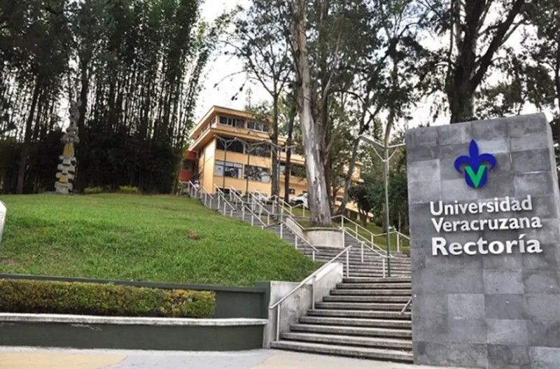 UV suspende clases presenciales este viernes y sábado por lluvias en Veracruz