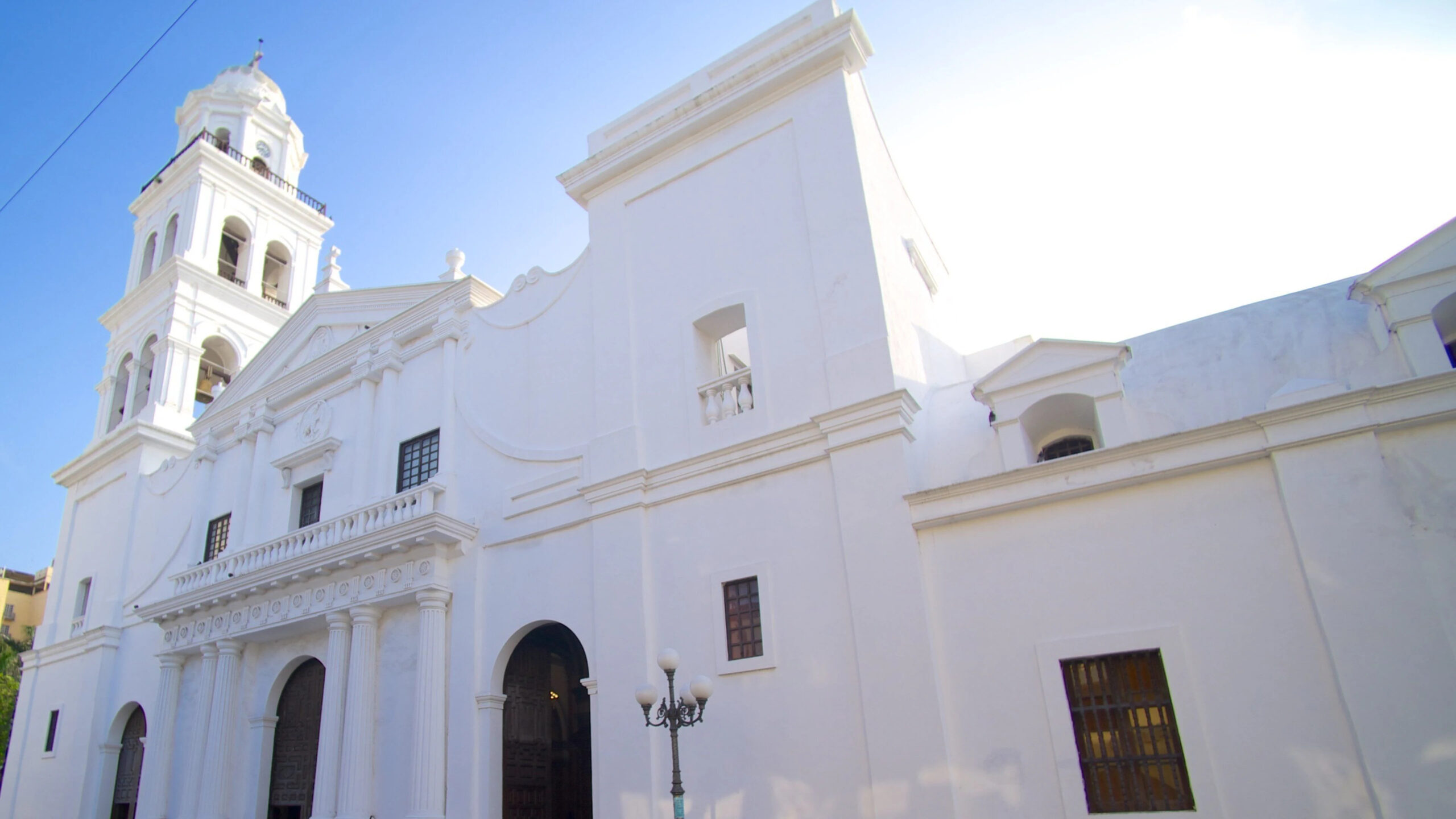 Tras muerte de sacerdote, Diocesis prevé dar mantenimiento a Catedral de Veracruz