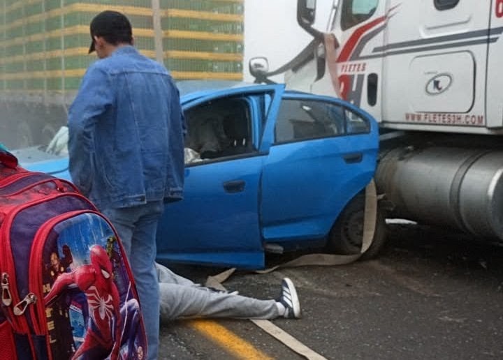 Accidente múltiple en la autopista Puebla-Orizaba bloquea circulación hacia Veracruz