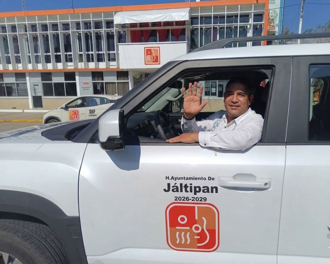 Jáltipan gasta 1.3 millones en autos eléctricos de alta gama para un municipio rural